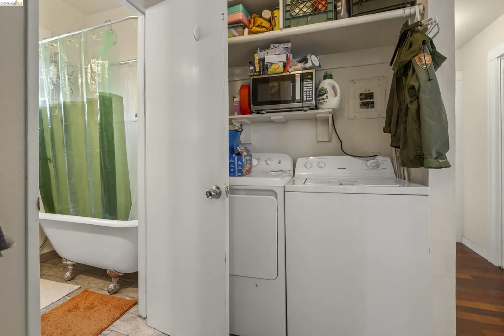 1032 Magnolia Street Oakland CA 94607