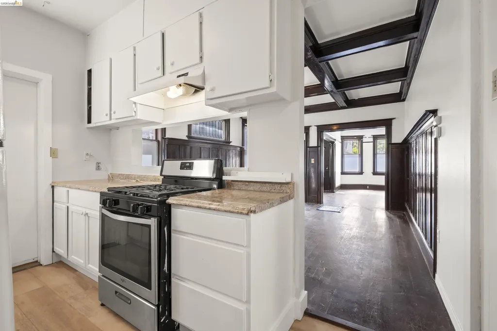 1032 Magnolia Street Oakland CA 94607
