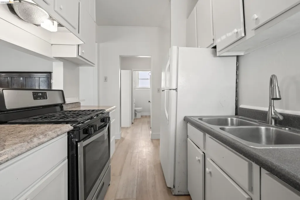 1032 Magnolia Street Oakland CA 94607
