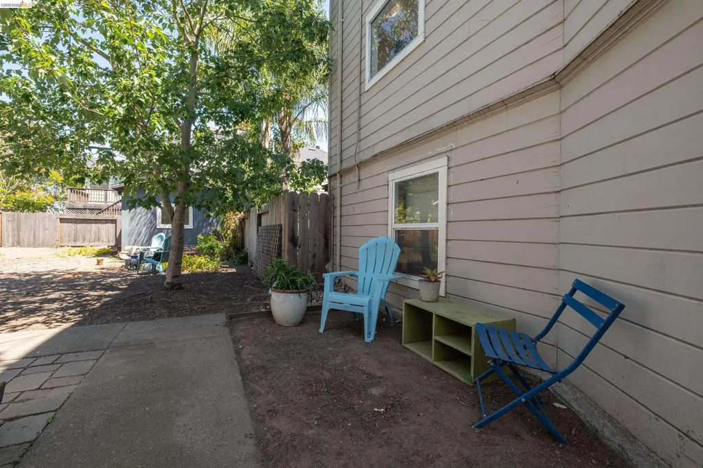 1032 Magnolia Street Oakland CA 94607