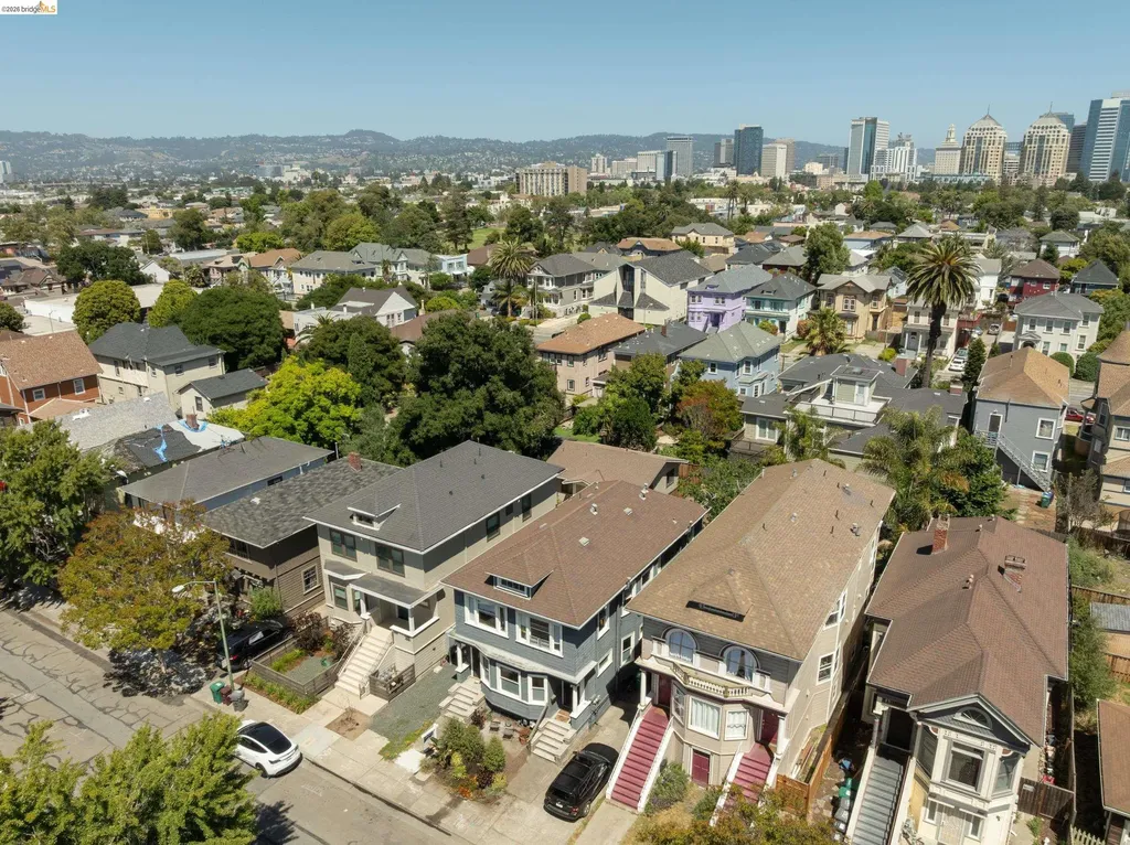 1032 Magnolia Street Oakland CA 94607