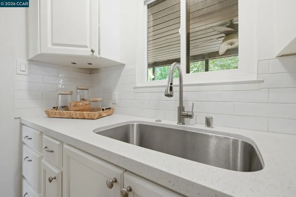 2082 Overhill Road Concord CA 94520
