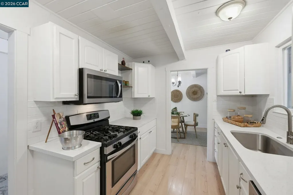 2082 Overhill Road Concord CA 94520