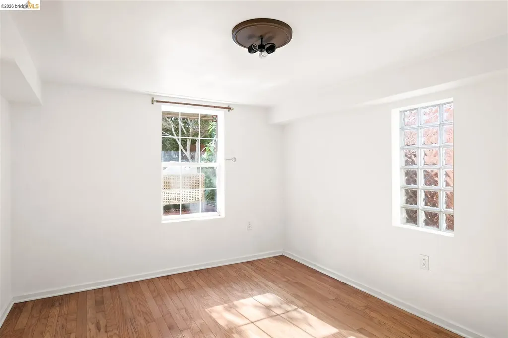 3863 West Street Oakland CA 94608