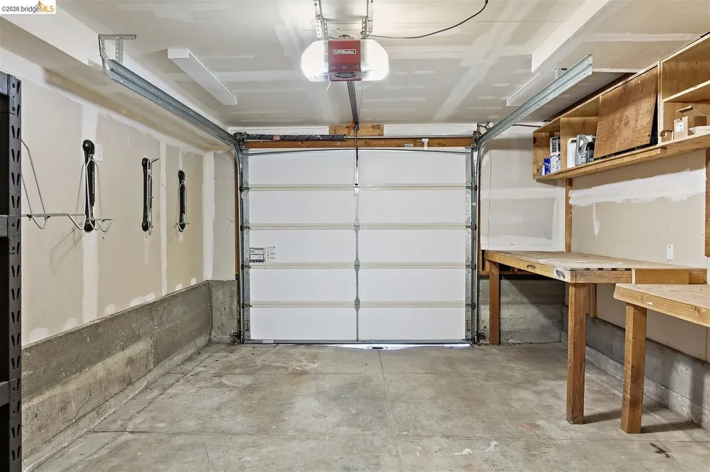 3863 West Street Oakland CA 94608