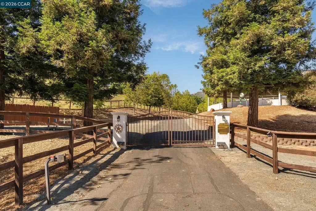 7151 Johnston Road Pleasanton CA 94588