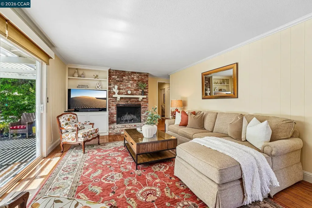 340 Donald Drive Moraga CA 94556