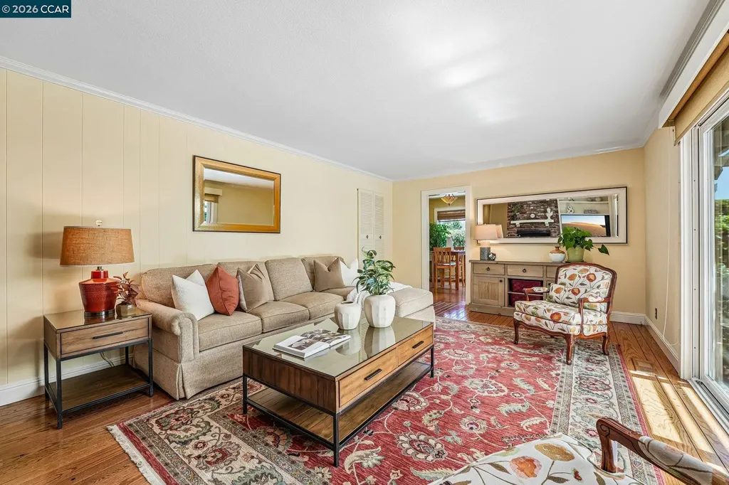 340 Donald Drive Moraga CA 94556
