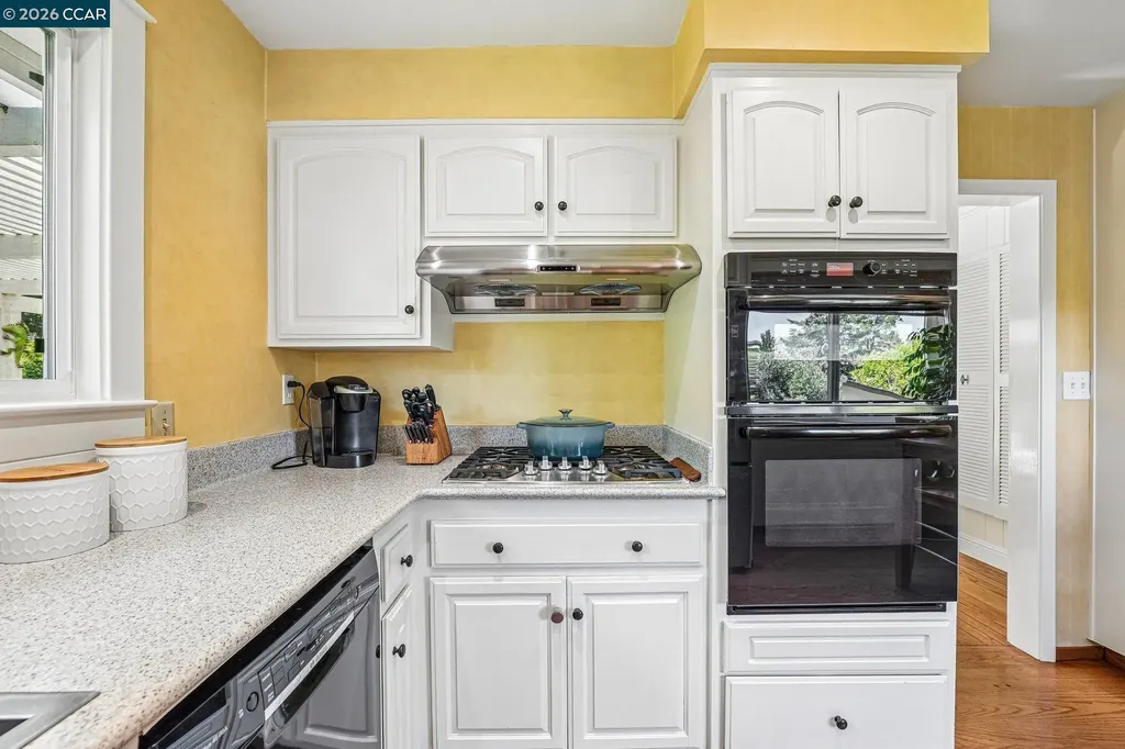 340 Donald Drive Moraga CA 94556