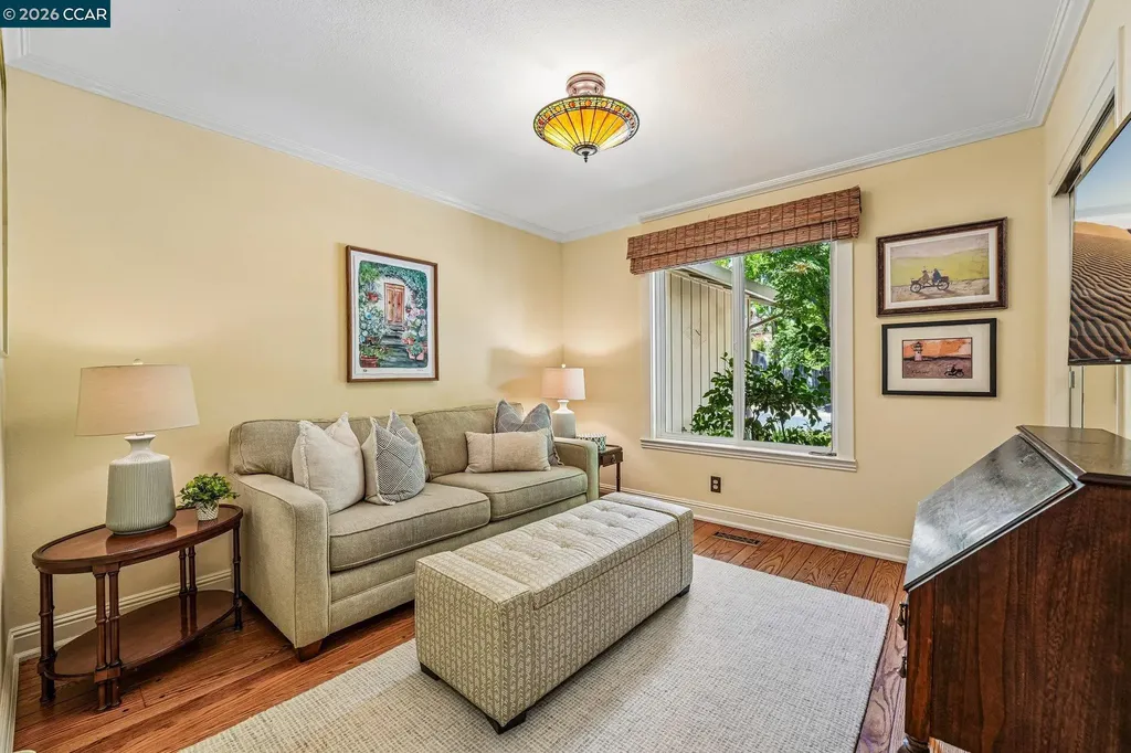 340 Donald Drive Moraga CA 94556