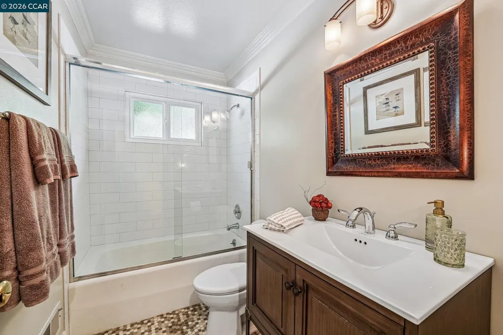 340 Donald Drive Moraga CA 94556