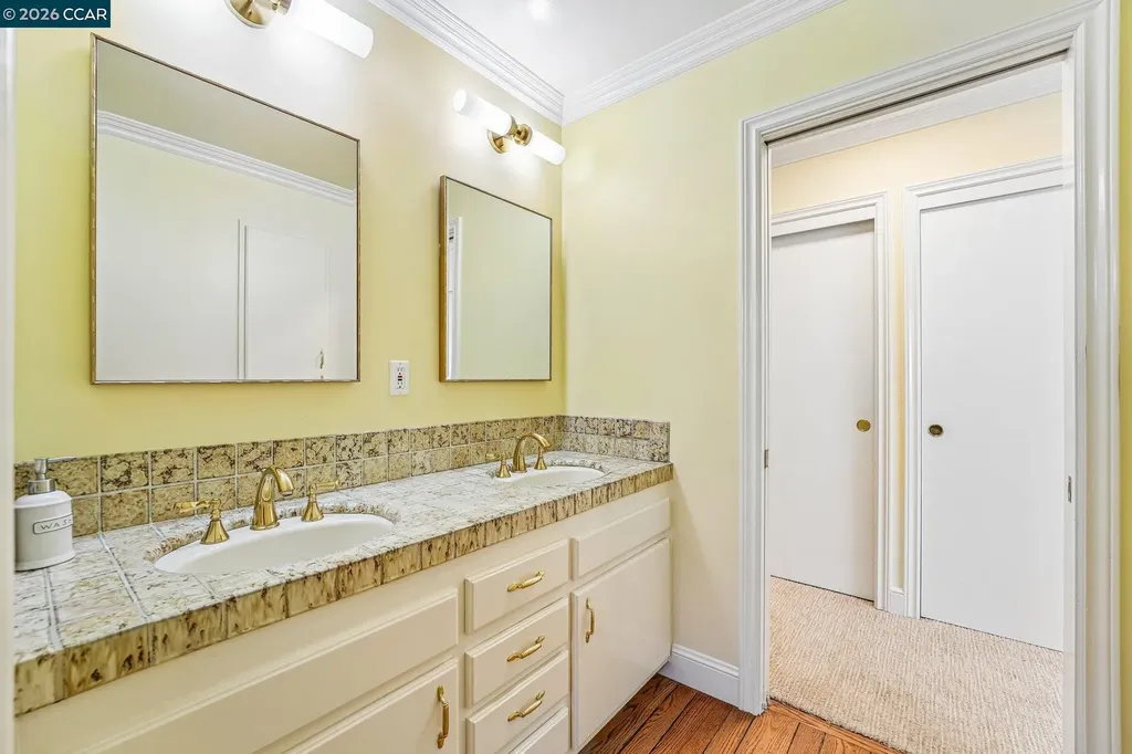 340 Donald Drive Moraga CA 94556