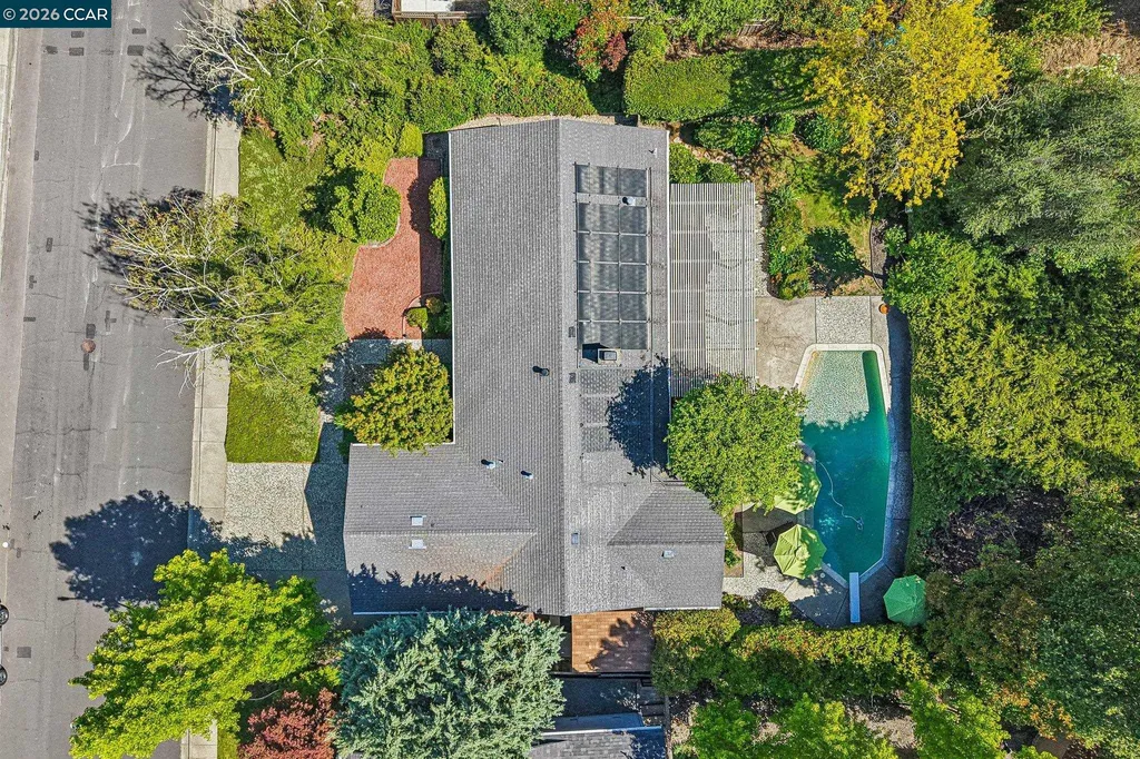 340 Donald Drive Moraga CA 94556