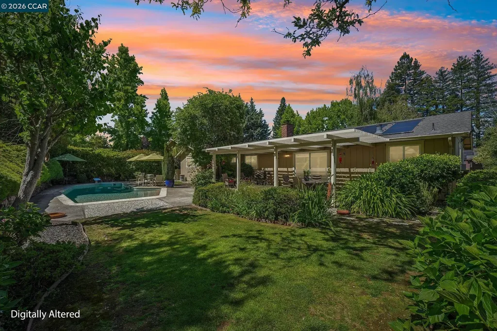 340 Donald Drive Moraga CA 94556