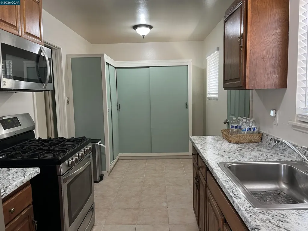 1231 Delwood Street Vallejo CA 94591