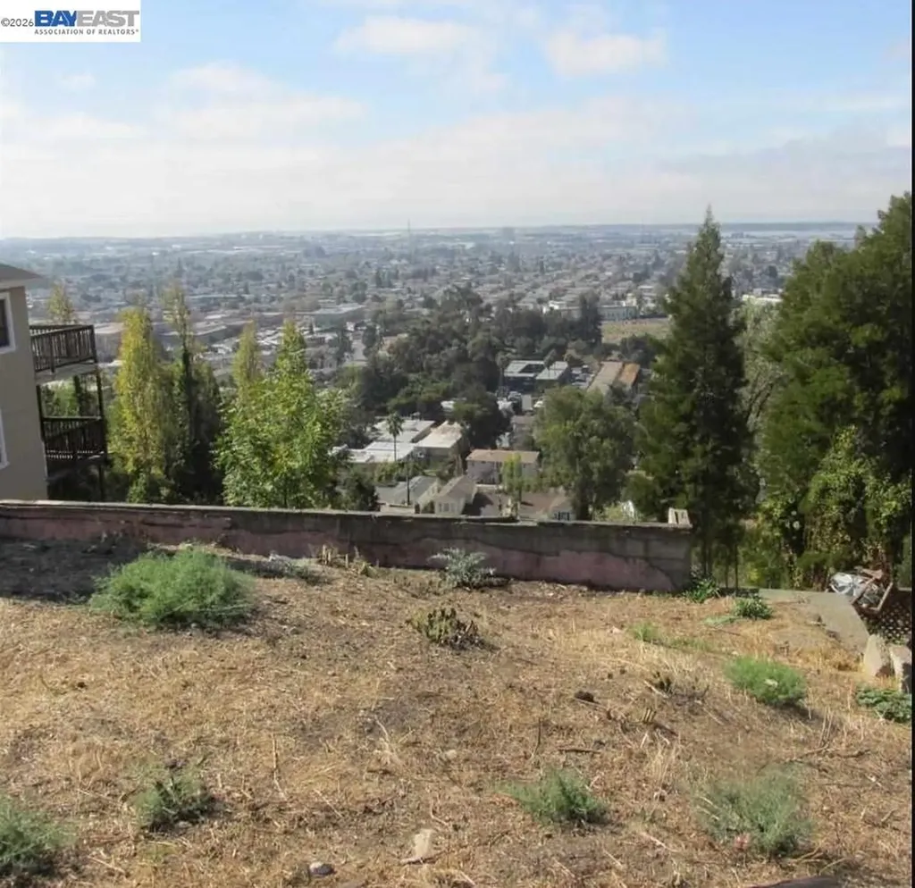 6609 Simson Street Oakland CA 94605