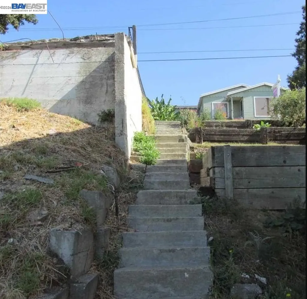 6609 Simson Street Oakland CA 94605