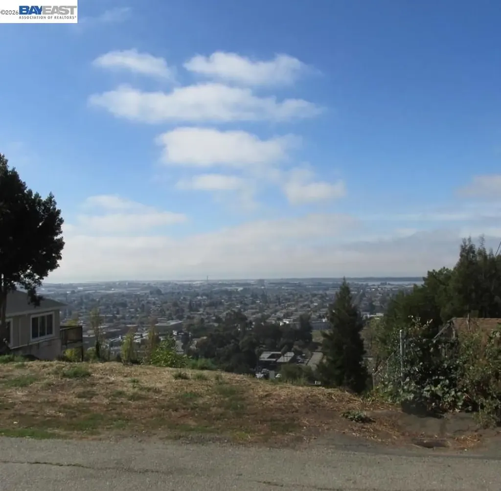 6609 Simson Street Oakland CA 94605