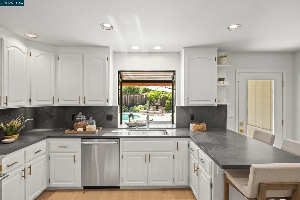 186 Arlene Drive Walnut Creek CA 94595