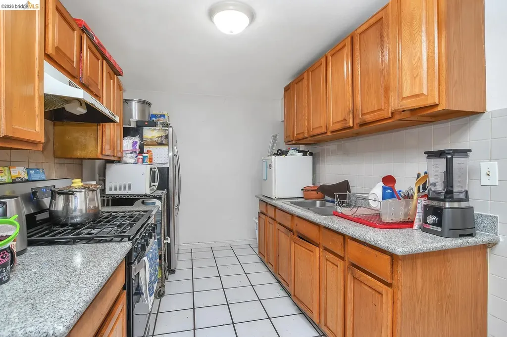 141 15th Street Pittsburg CA 94565