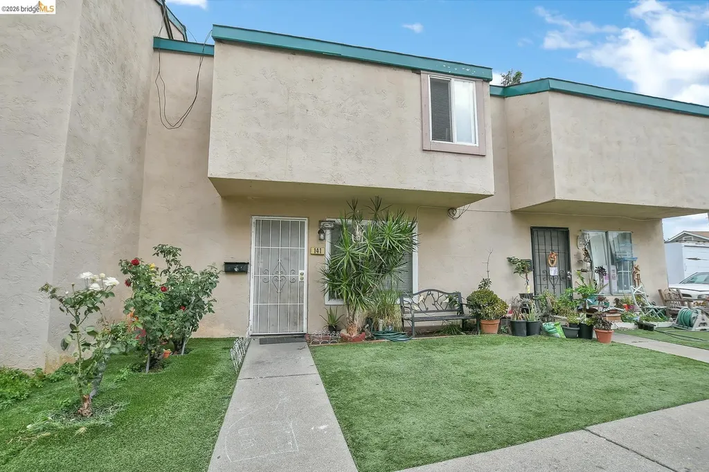 141 15th Street Pittsburg CA 94565
