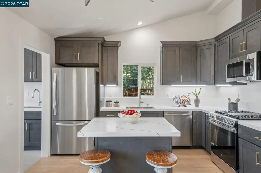 3017 Madeline Street Oakland CA 94602