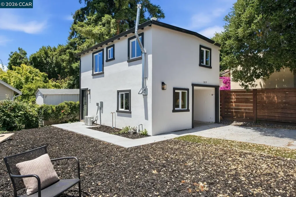 3017 Madeline Street Oakland CA 94602