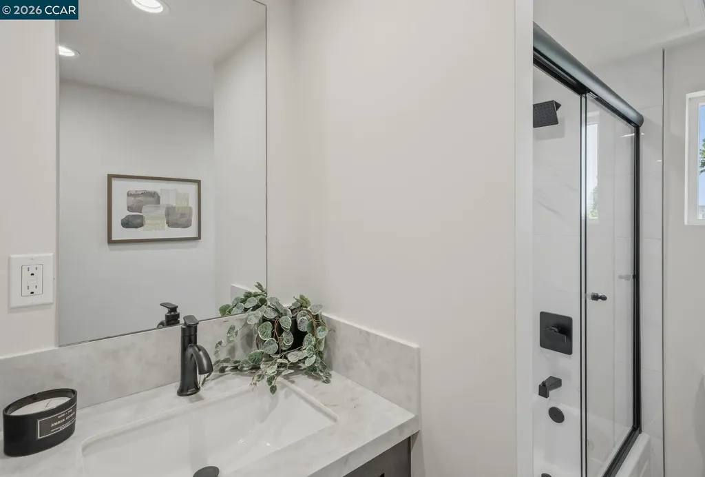 3017 Madeline Street Oakland CA 94602