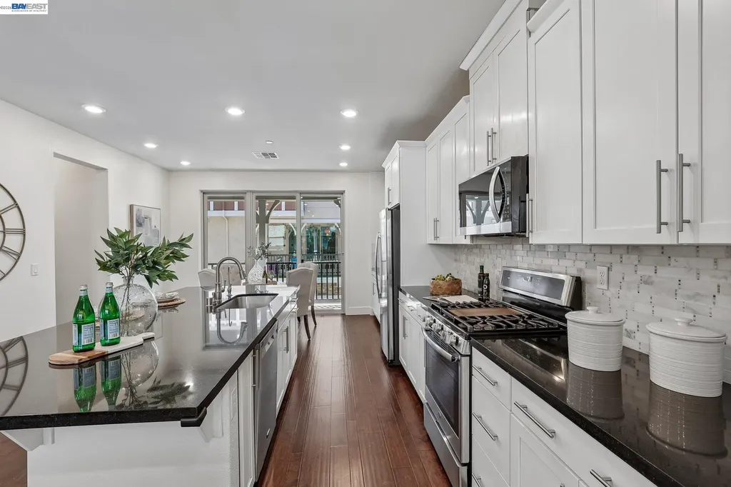 3992 Scottfield Street Dublin CA 94568