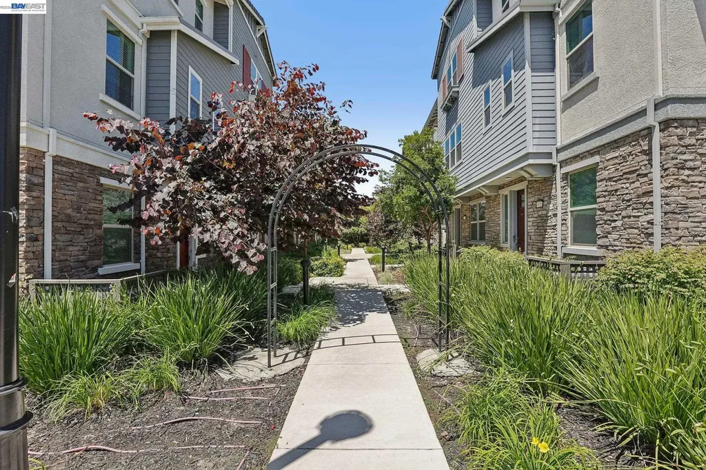 3992 Scottfield Street Dublin CA 94568