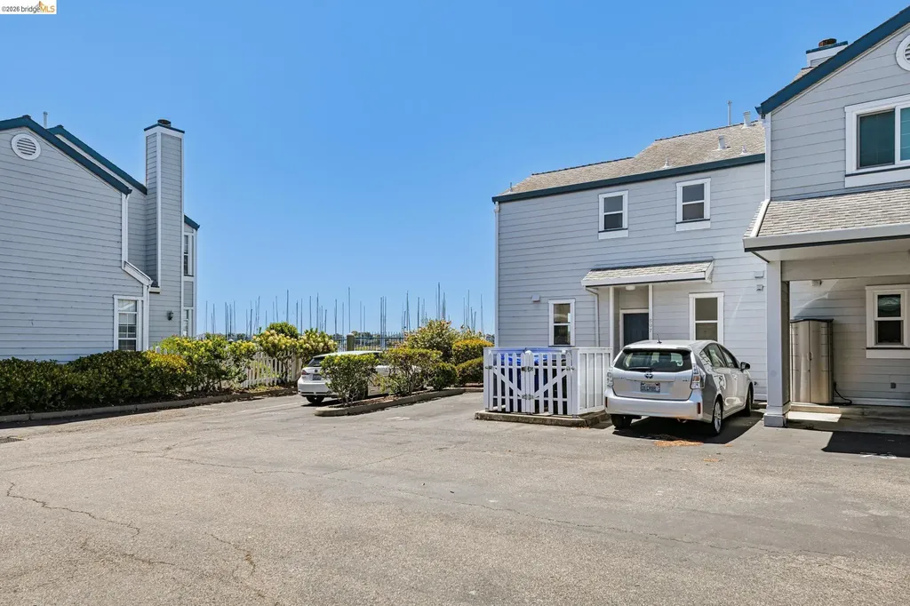 807 Commodore Drive Richmond CA 94804