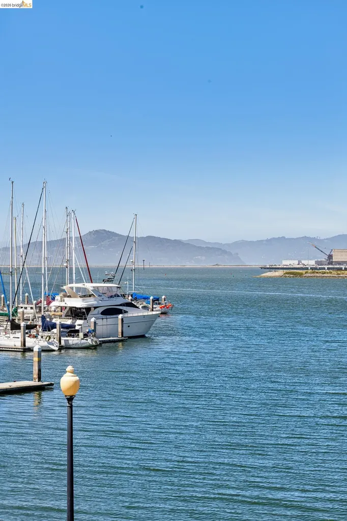 807 Commodore Drive Richmond CA 94804