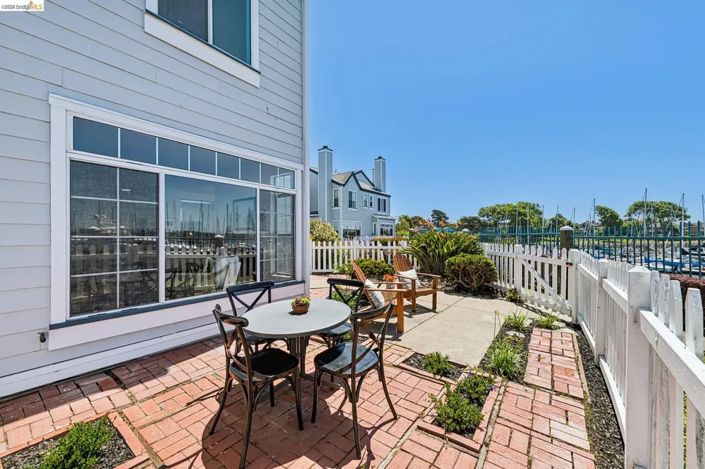 807 Commodore Drive Richmond CA 94804