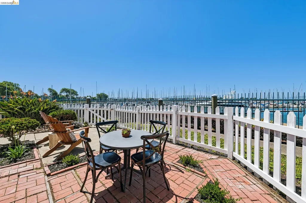 807 Commodore Drive Richmond CA 94804
