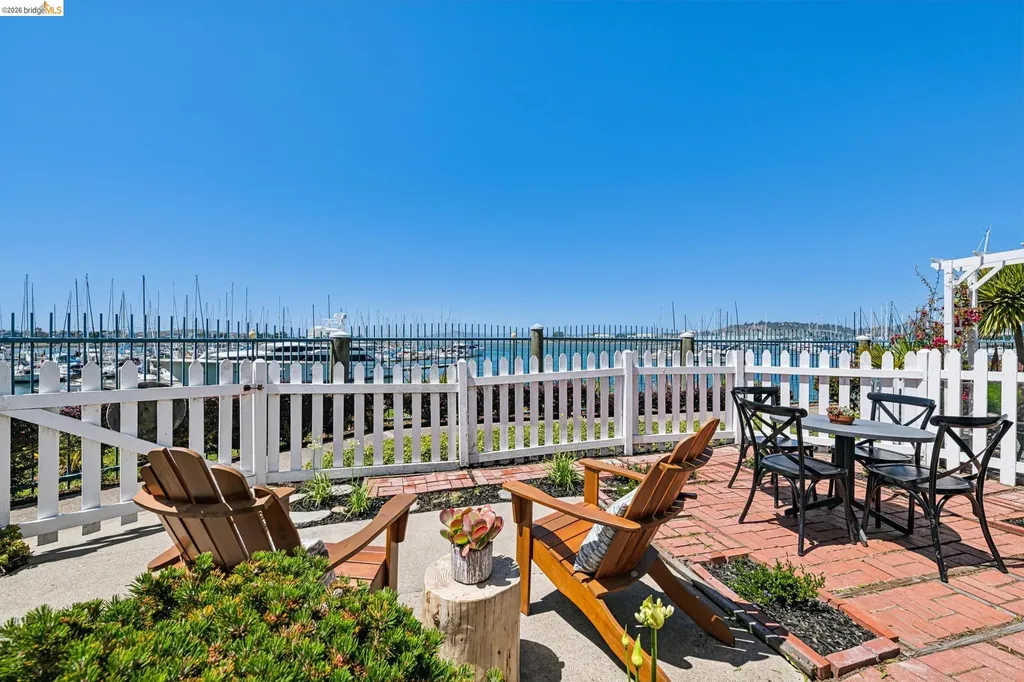807 Commodore Drive Richmond CA 94804
