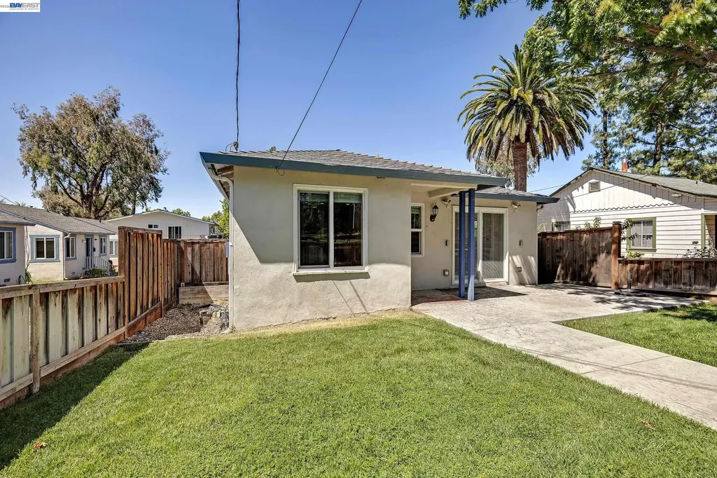 4067 Vineyard Avenue Pleasanton CA 94566