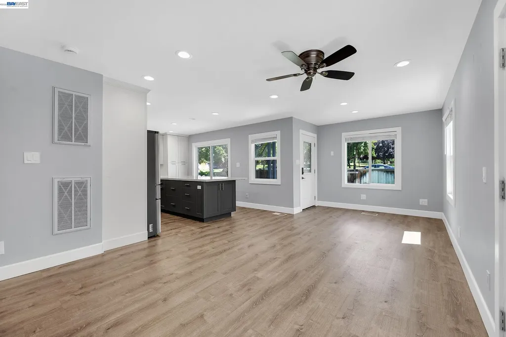4067 Vineyard Avenue Pleasanton CA 94566