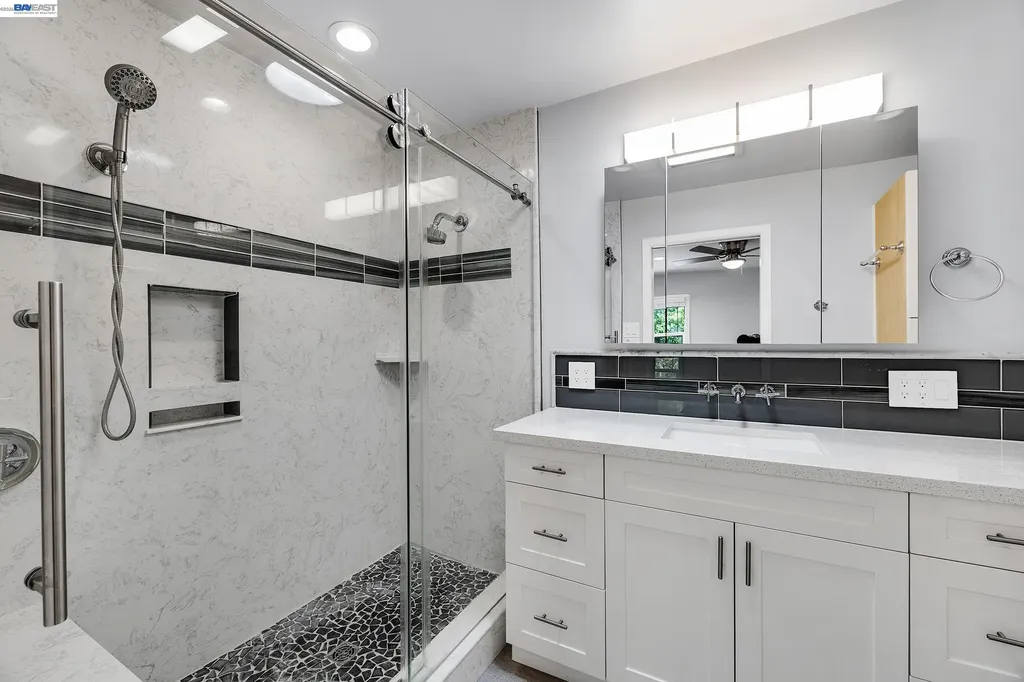 4067 Vineyard Avenue Pleasanton CA 94566