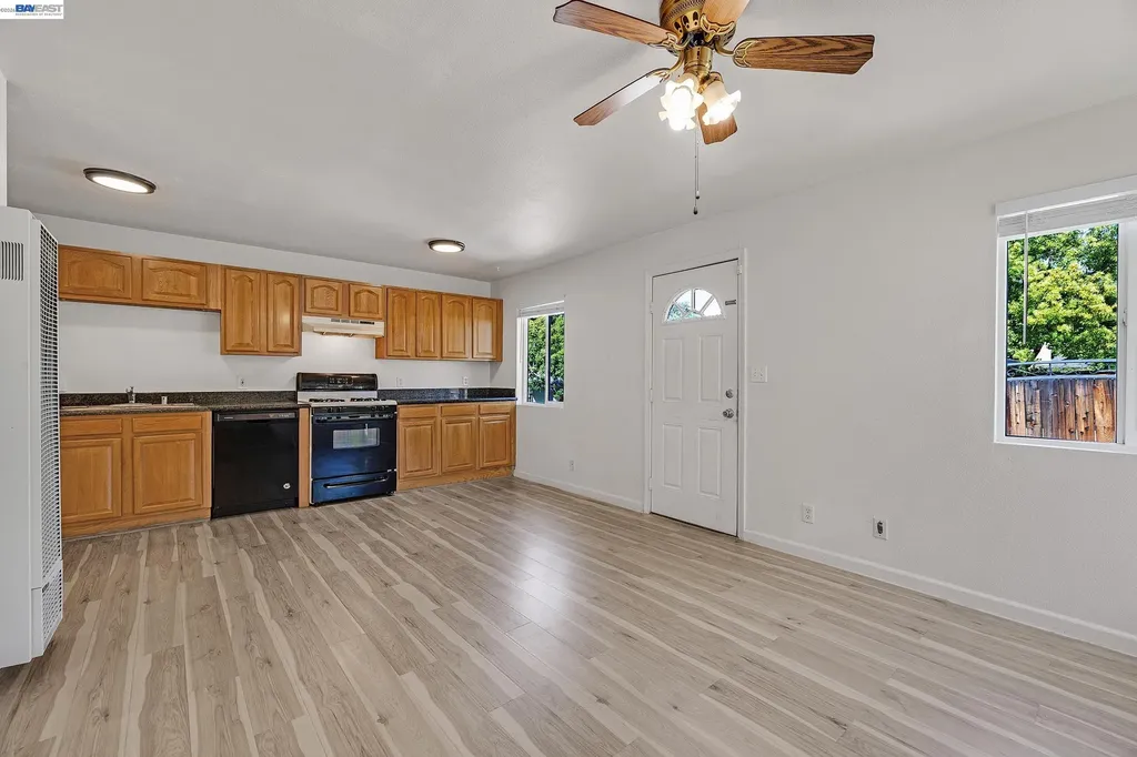 4067 Vineyard Avenue Pleasanton CA 94566