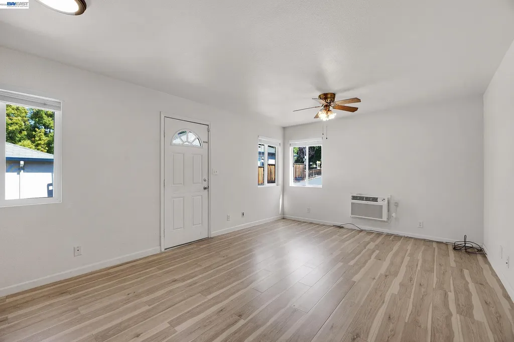 4067 Vineyard Avenue Pleasanton CA 94566