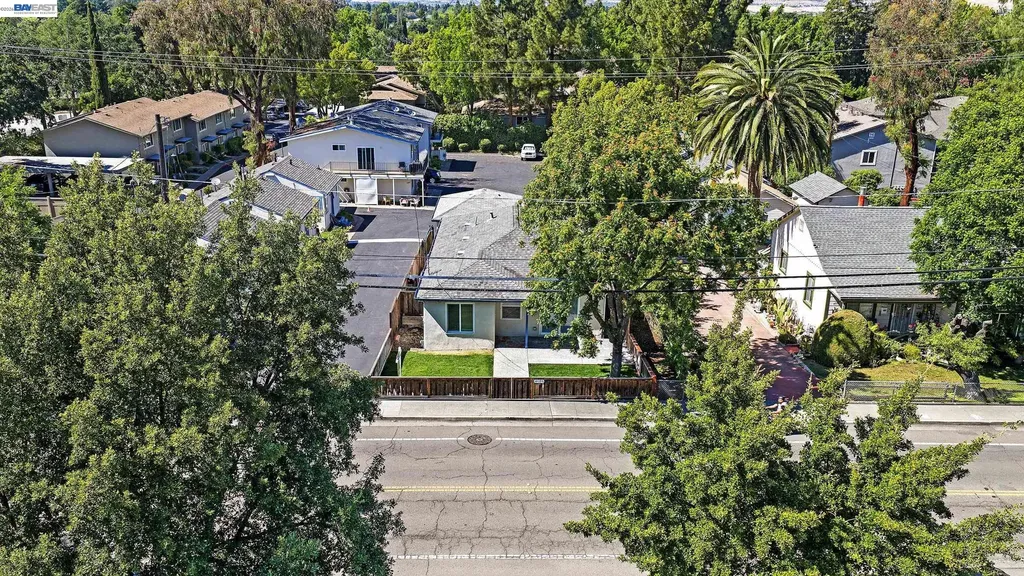 4067 Vineyard Avenue Pleasanton CA 94566