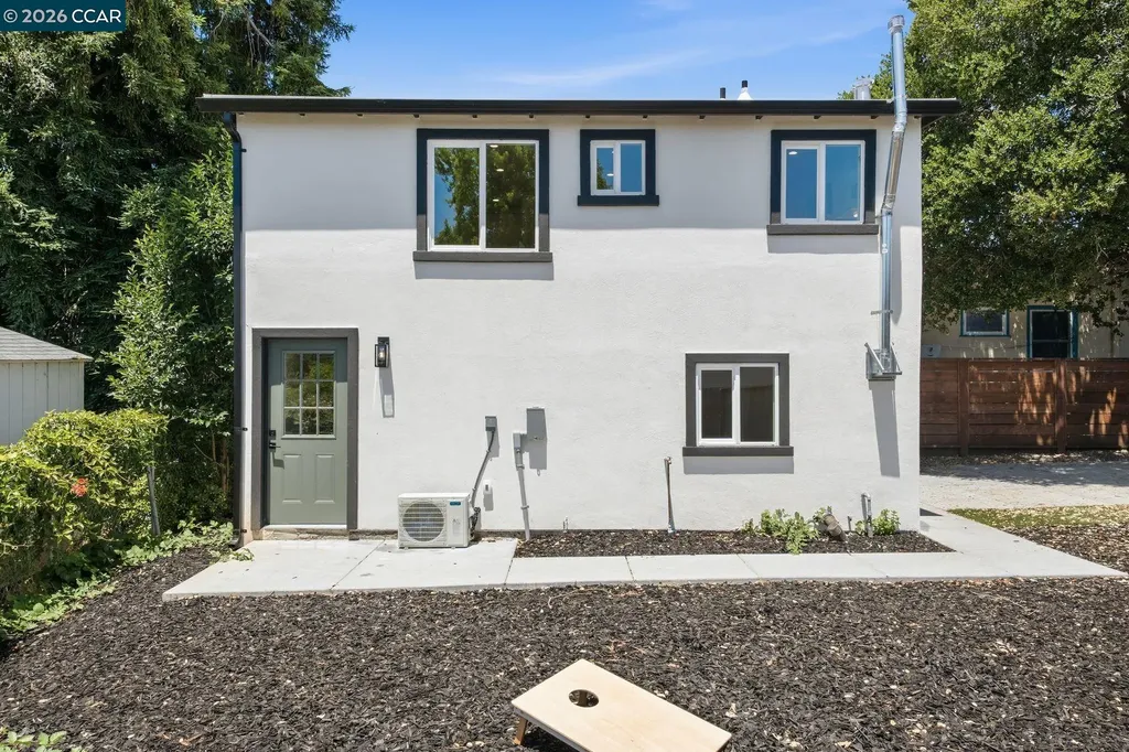 3017 Madeline Street Oakland CA 94602