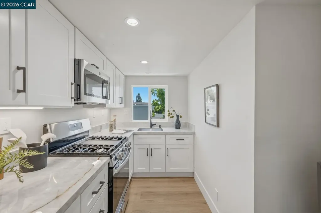 3017 Madeline Street Oakland CA 94602
