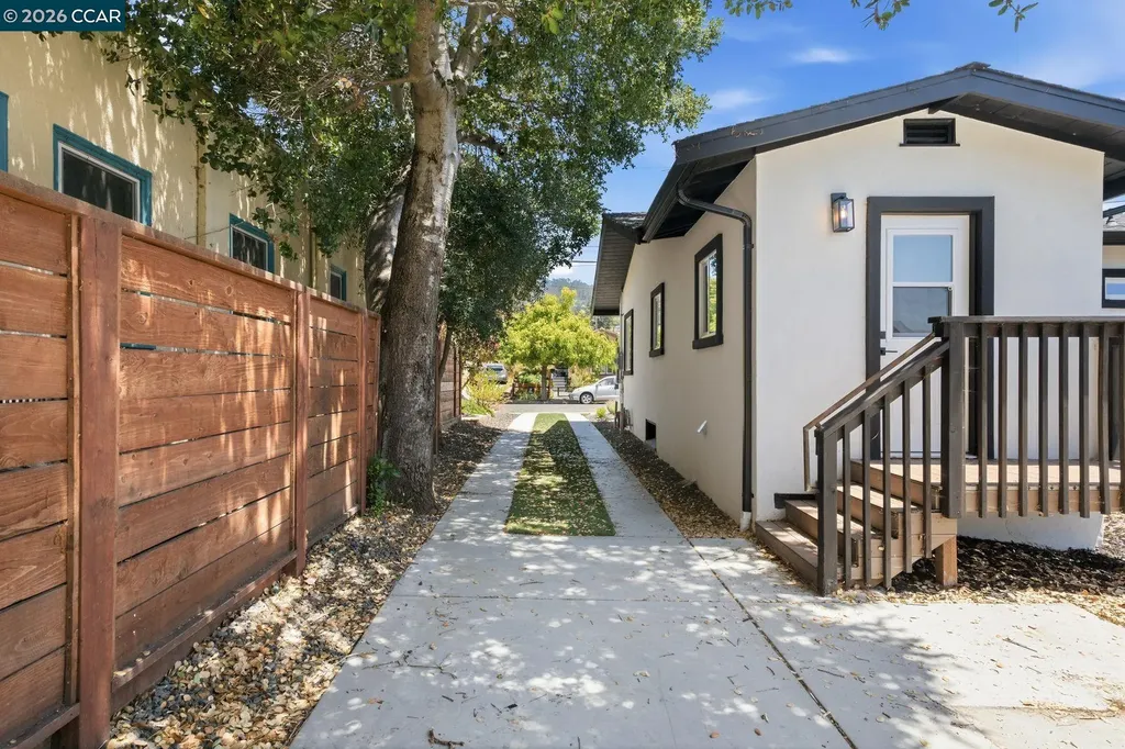 3017 Madeline Street Oakland CA 94602