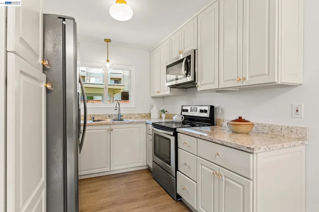 21065 Baker Road Castro Valley CA 94546