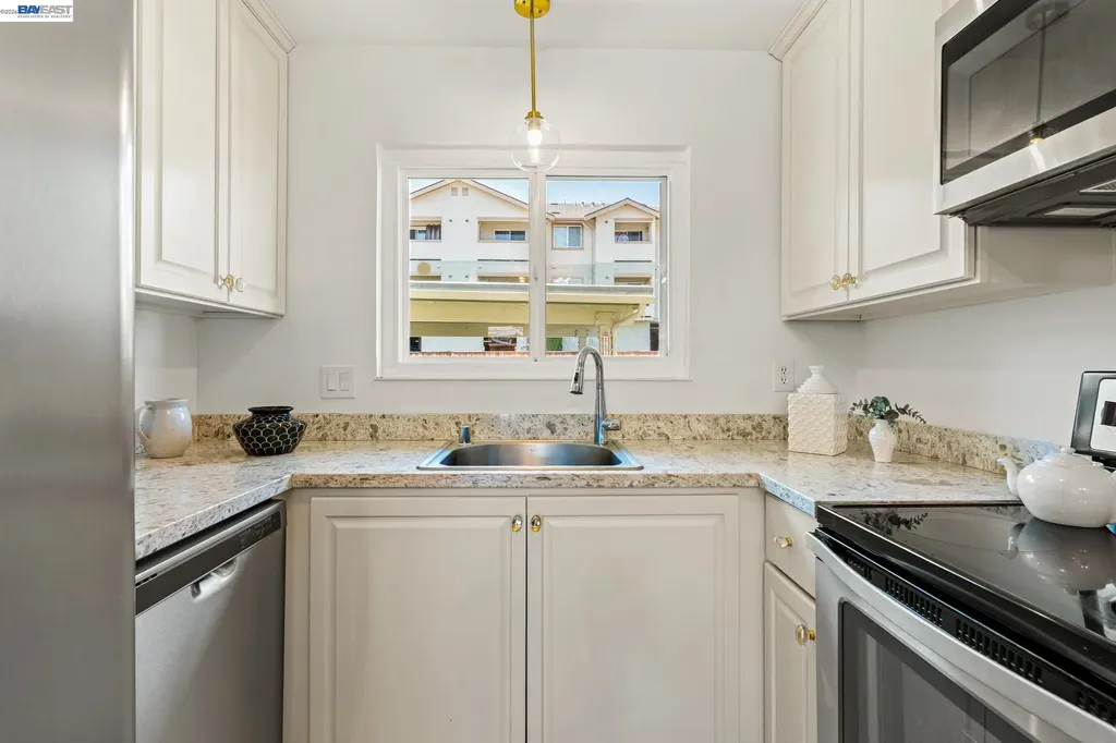 21065 Baker Road Castro Valley CA 94546
