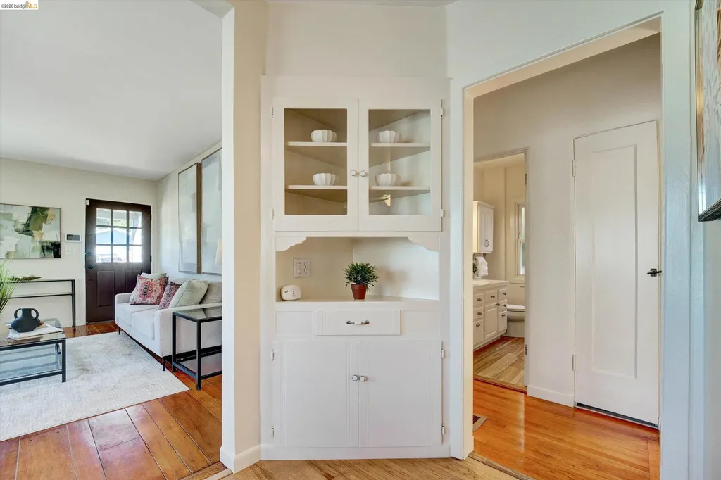 4080 Kuhnle Avenue Oakland CA 94605