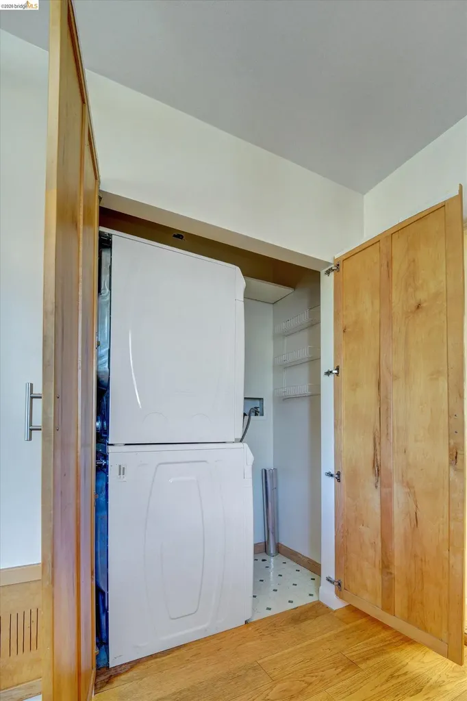 4080 Kuhnle Avenue Oakland CA 94605
