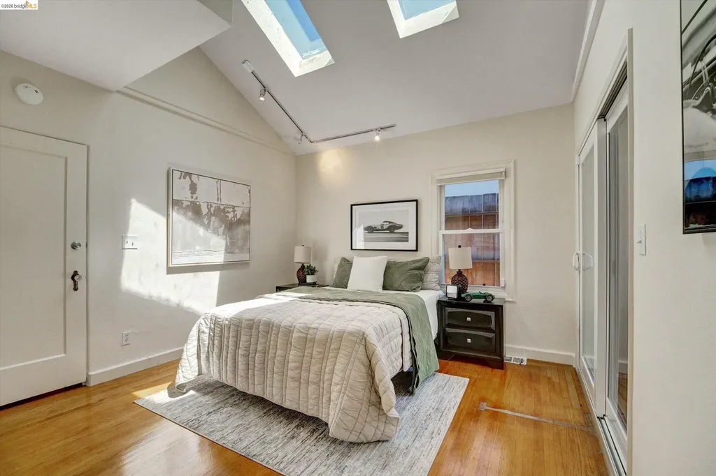 4080 Kuhnle Avenue Oakland CA 94605