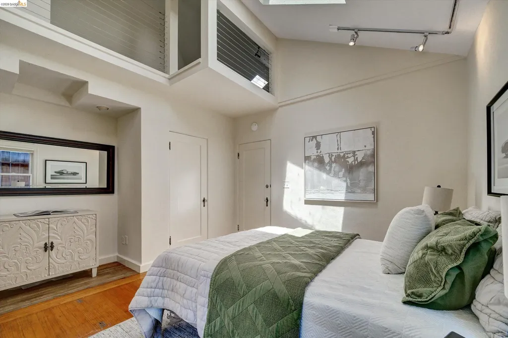 4080 Kuhnle Avenue Oakland CA 94605